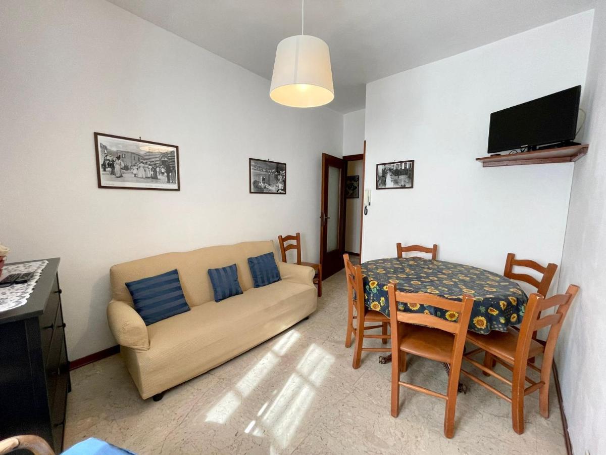 Levanto Rentals Экстерьер фото