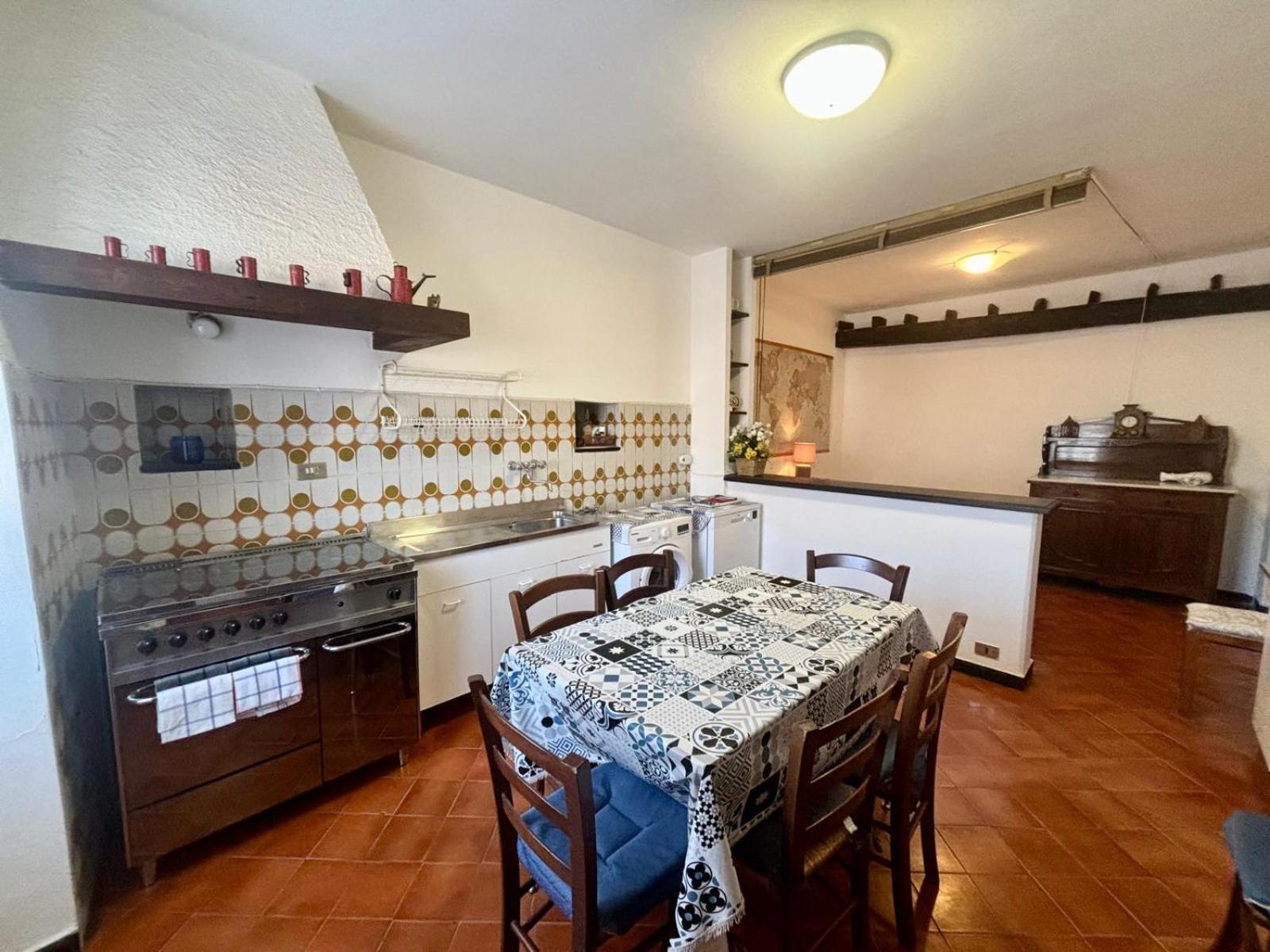 Levanto Rentals Экстерьер фото